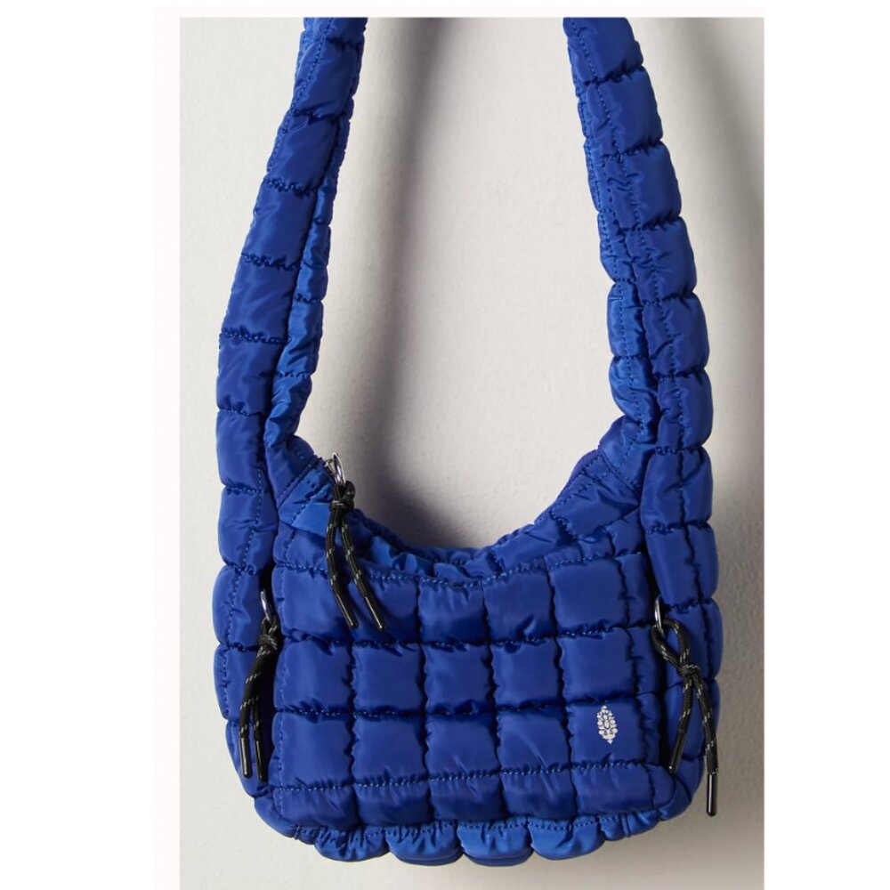 Free People Mini Carryall Sling Bag - Quilted Carryall Athletic Blue - Picture 3 of 12